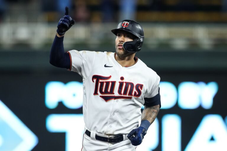 230111173541-carlos-correa