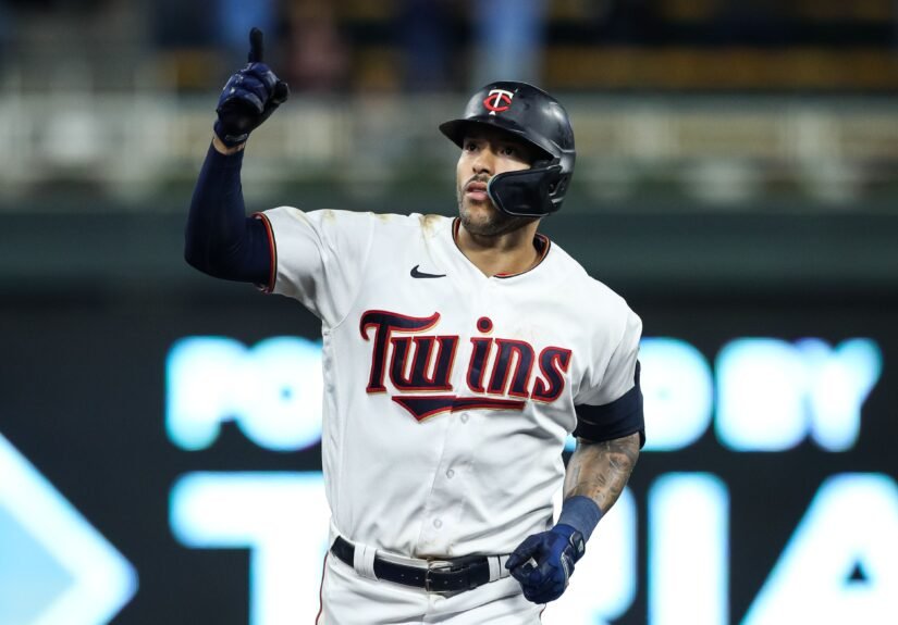 230111173541-carlos-correa